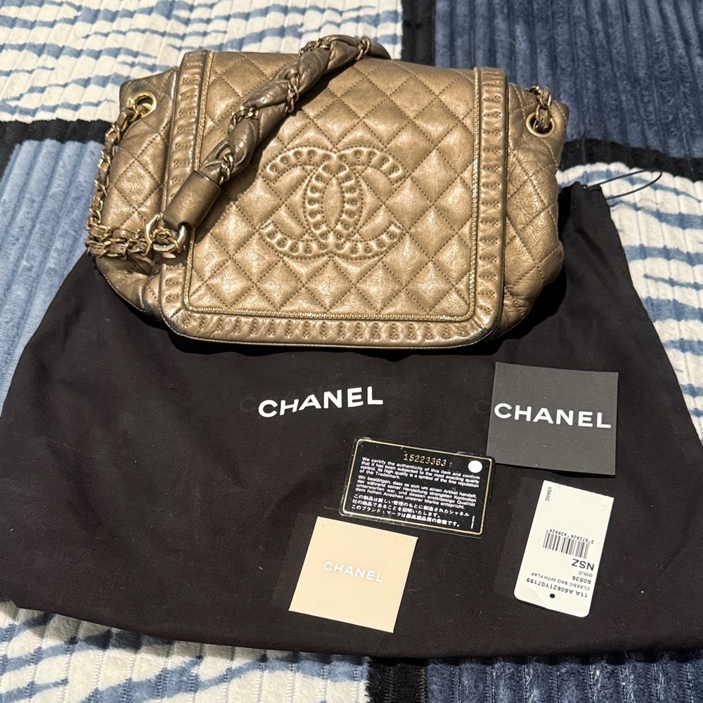 Chanel Metallic Gold Quilted Shoulder Bag Istanbul Collection